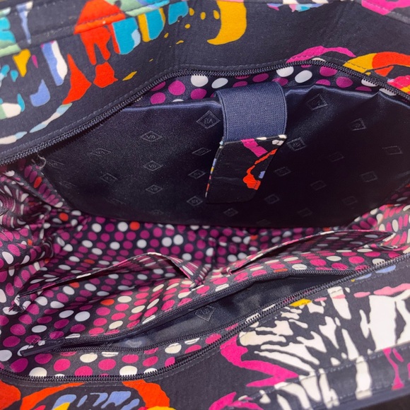 VERA BRADLEY Iconic Get Carried Away Butterfly Flutter Print Tote Bag - Picture 5 of 7